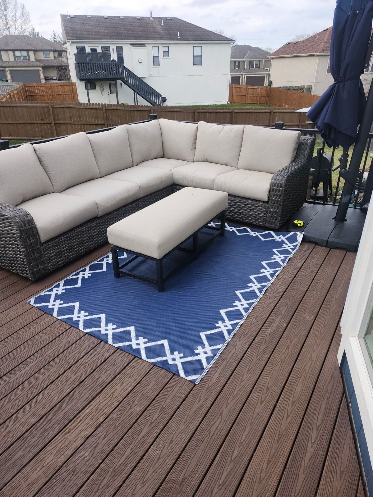 Composite deck with sectional in Peculiar, MO